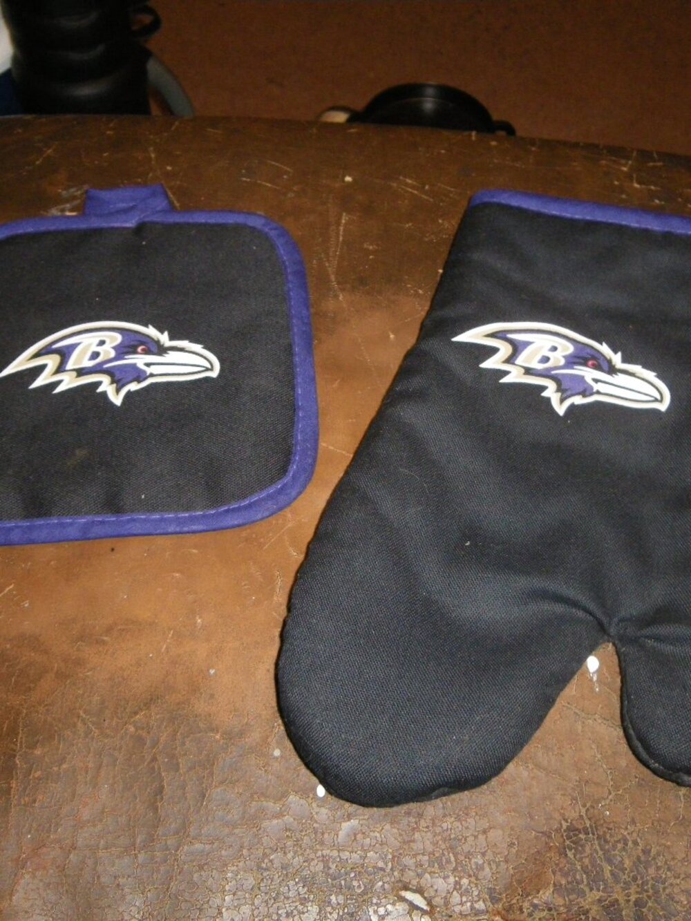 Baltimore Raven NFL Football Potholder & Oven Mitt Set Sunday Tailgating